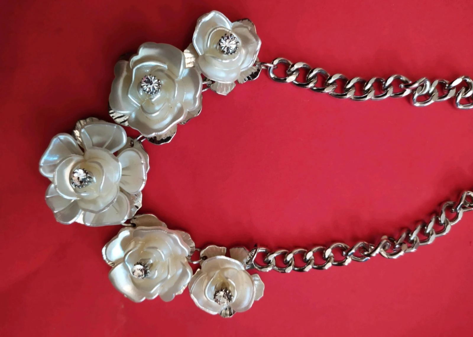 🌿 hermoso collar con flores rosas blancas y strass – photo 4